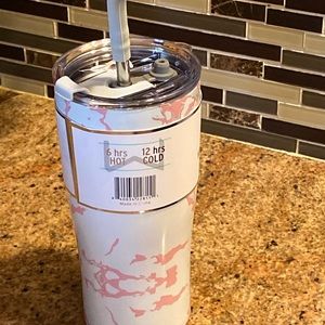 Starbucks Dining - Starbucks stainless steel tumbler 6 hrs Starbucks Dining - Starbucks stainless steel tumbler 6 hrs